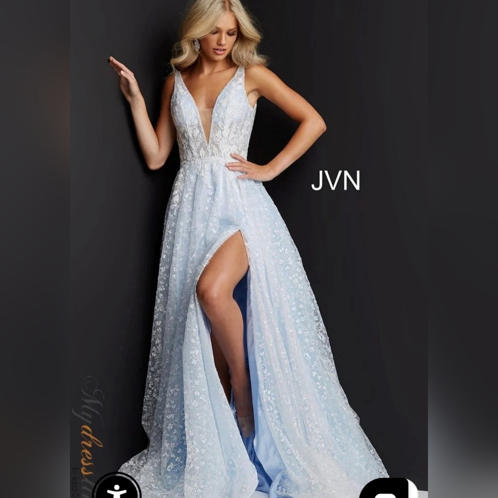 Nwt JOVANI glittering prom dress style JVN08421